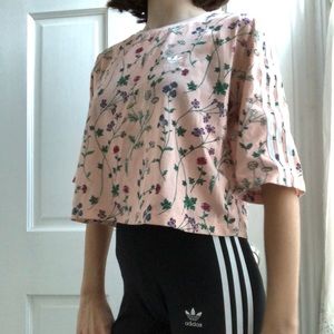 SOLD Adidas pink floral tee size xs